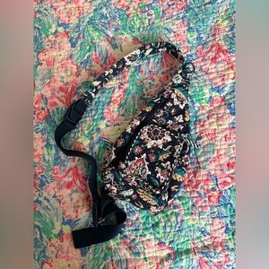 Harry Potter x Vera Bradley - Mini Sling Bag